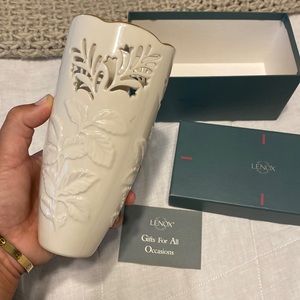 Lenox vase 🤍🤍🤍